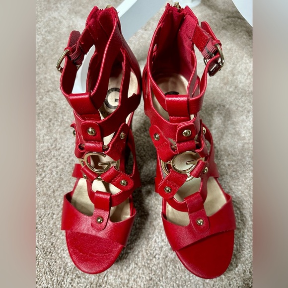 G by Guess Dodge Red Wedge Sandals with Gold Accents - Picture 1 of 5